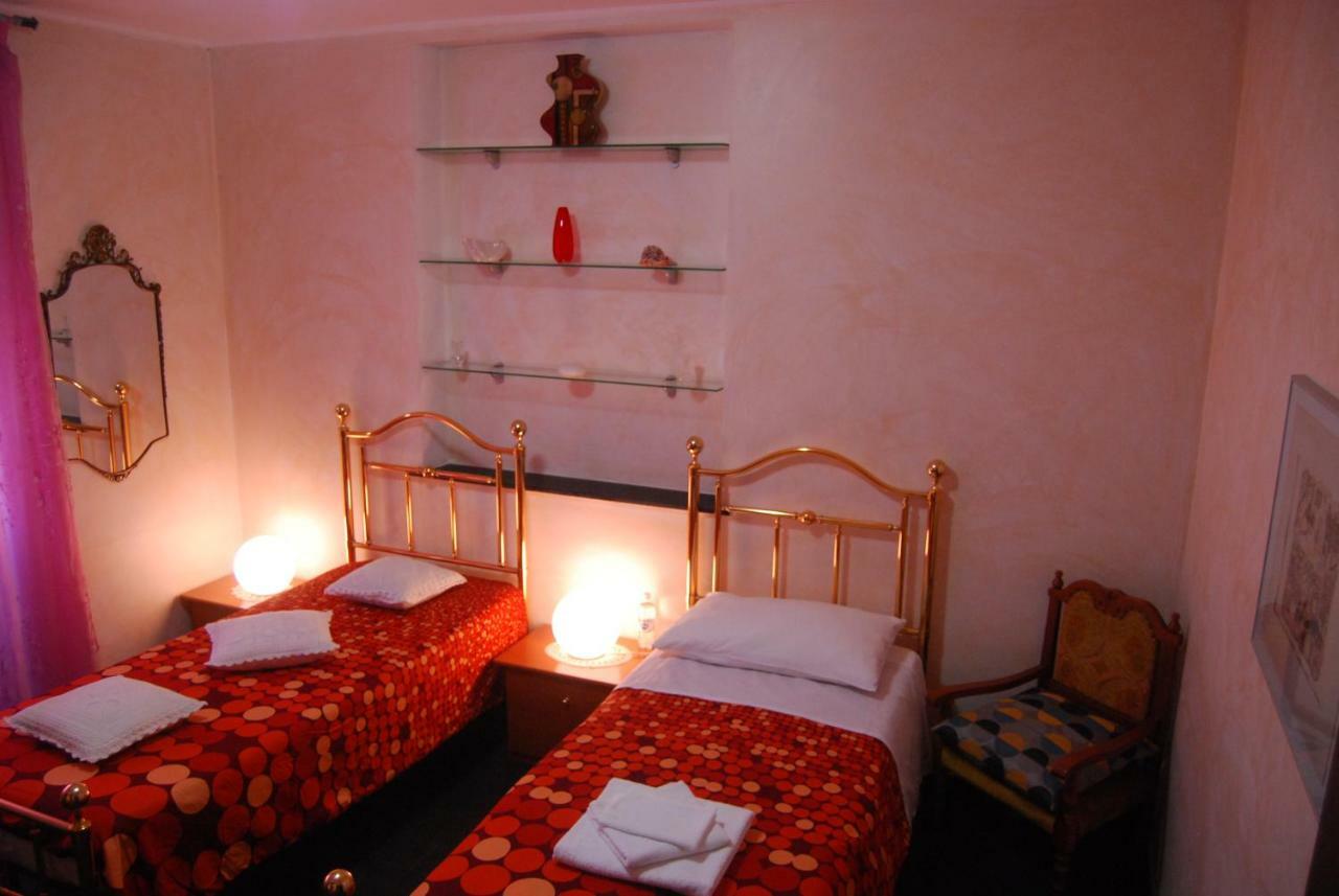 Casa Mama Guesthouse Janov Exteriér fotografie